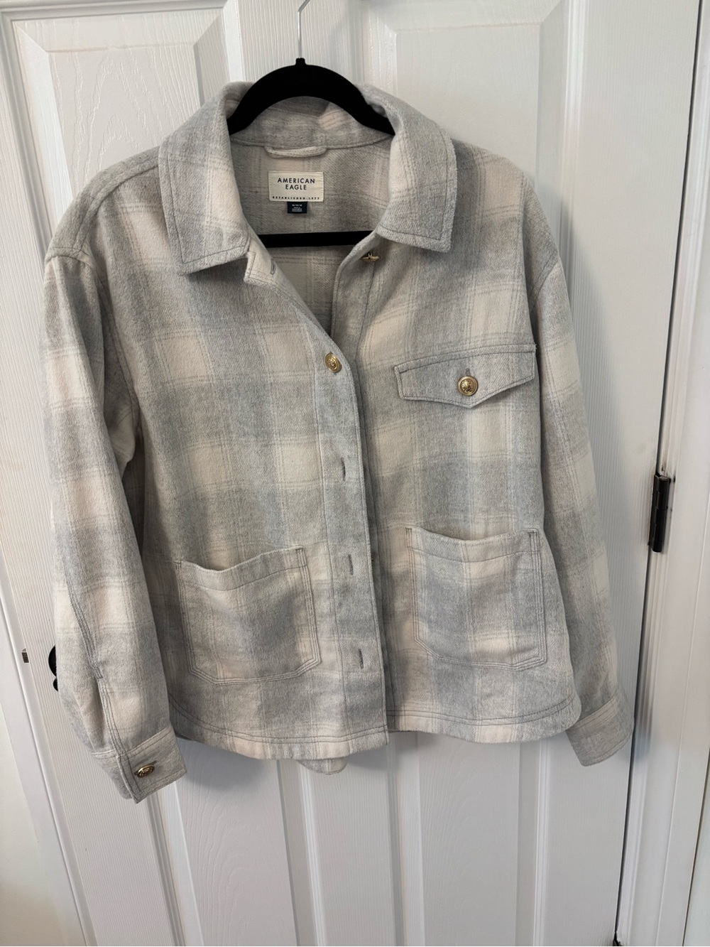 NWOT American Eagle Outfitters Light Gray Plaid Shacket Jacket